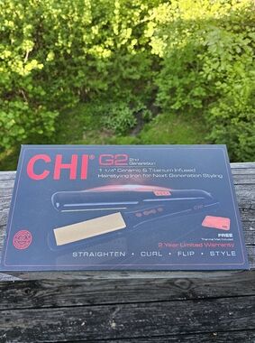 CHI G2 2nd Generation 1 1/4” Ceramic Titanium Flat Iron